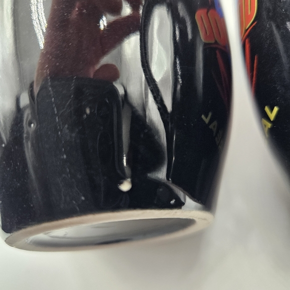 2 Planet Hollywood Mugs Toronto and Montreal small flaw on both mugs - Picture 8 of 9